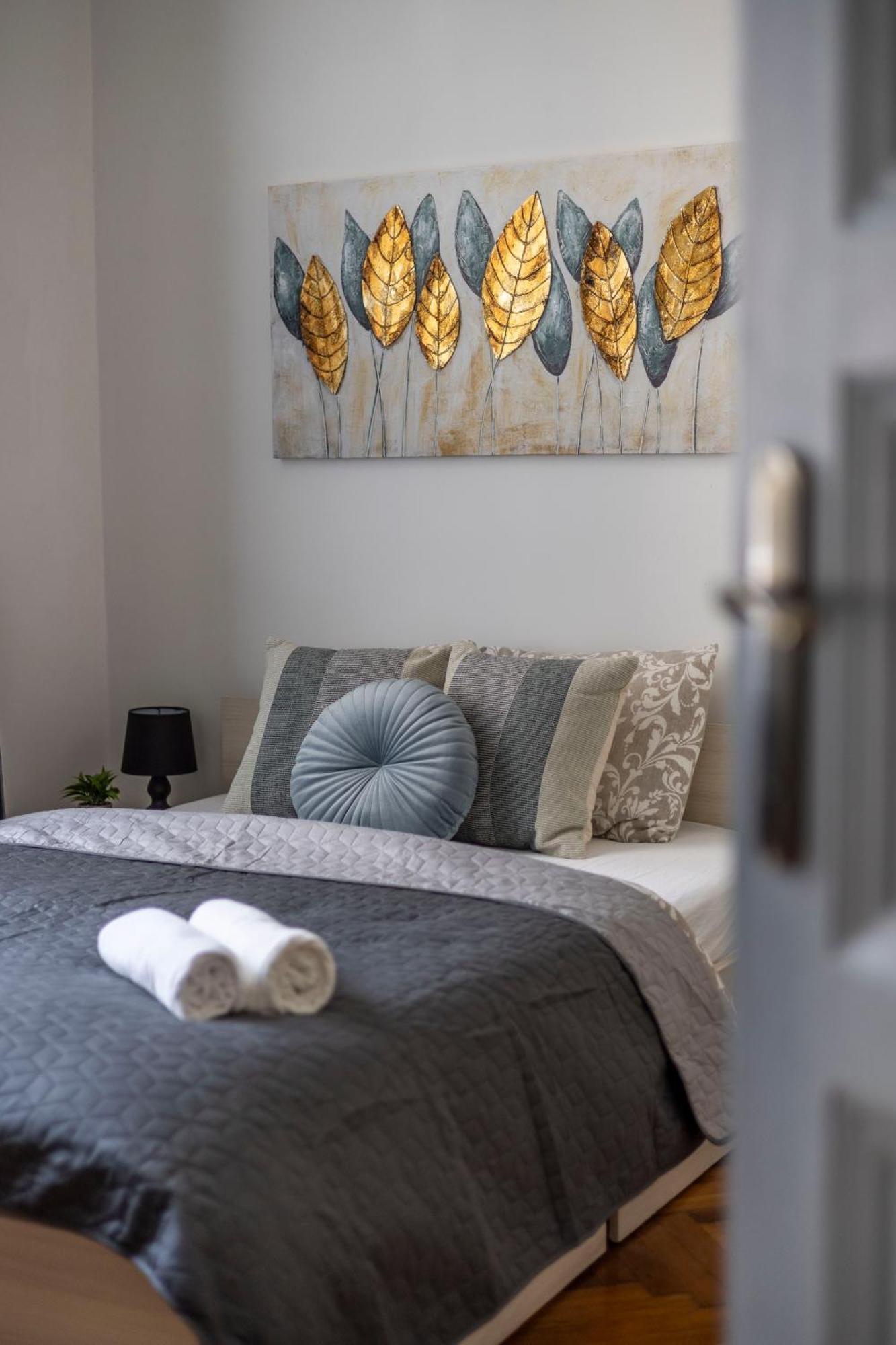 Charming & Cozy Stylish Apartment In The Heart Of بودابست المظهر الخارجي الصورة